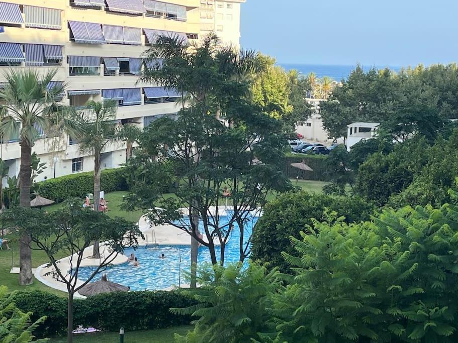 Marbella Piso En Casco Junto A Playa Piscina In Summer Season Dış mekan fotoğraf